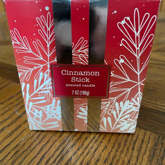 STAR CANDLE COMPANY CINNAMON STICK SCENTED CANDLE 7 OZ - NEW IN BOX - Picture 1 of 4